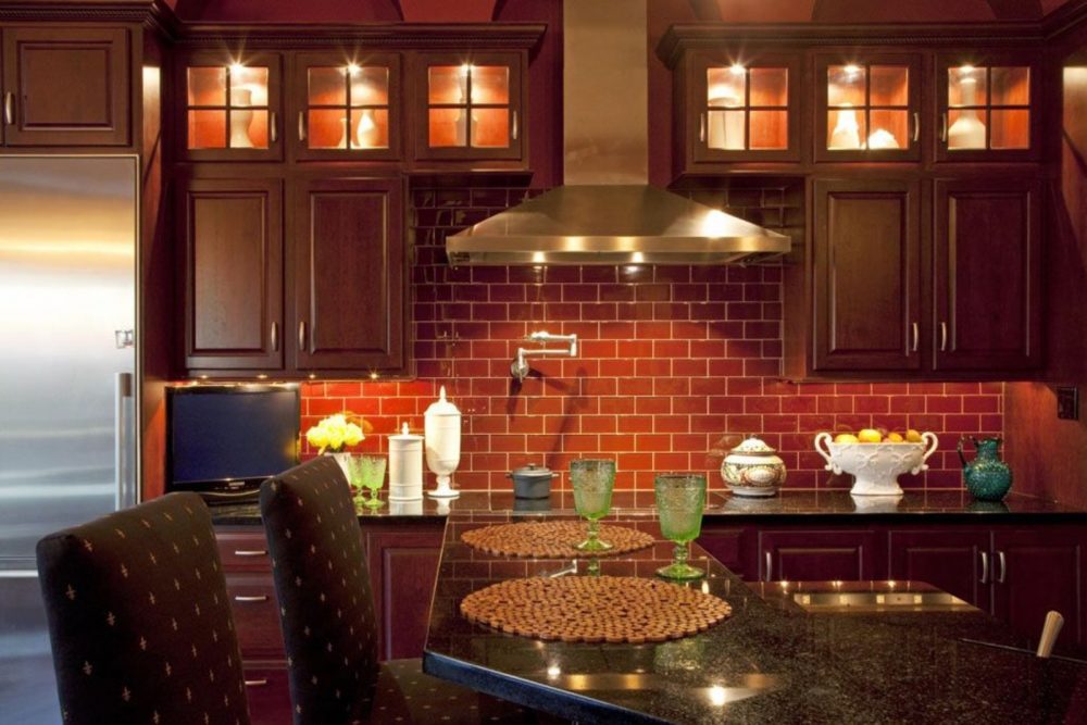 exposed-brick-walls-in-the-kitchen