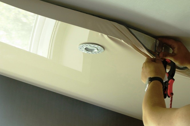 Как снять натяжной потолок с гарпунным типом крепления | Как снять натяжной потолок своими руками
