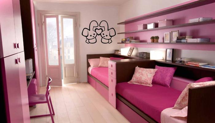 розовая детская комната для двух детей