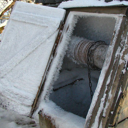 Это – отнюдь не главная проблема. Главное, чтобы не замерзла вода!