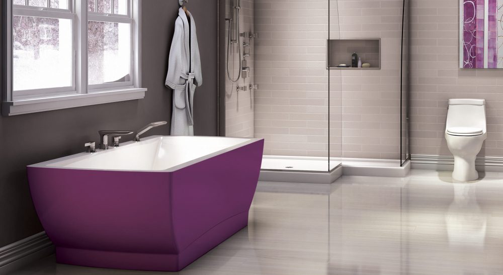 Японский минималистичный стиль в ванной с фиолетовым акцентом
