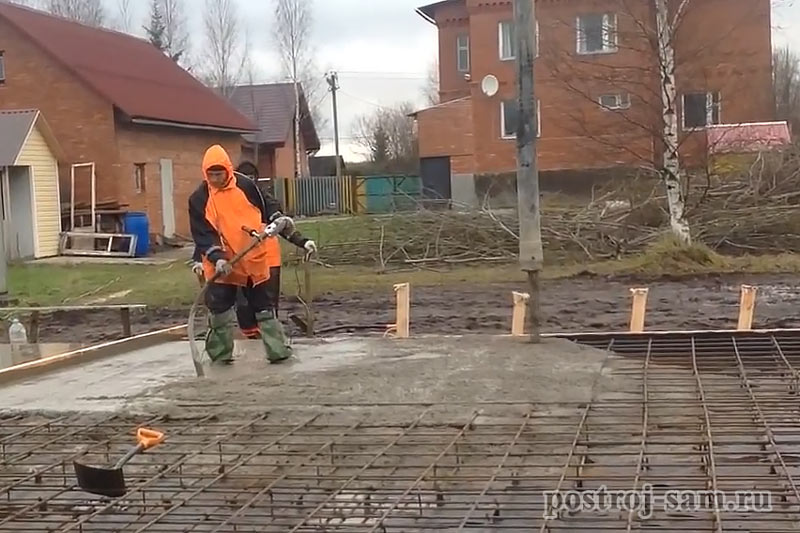 заливка бетона в опалубку