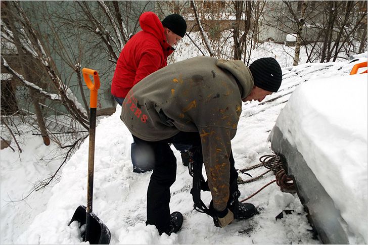 Очистка крыши от снега