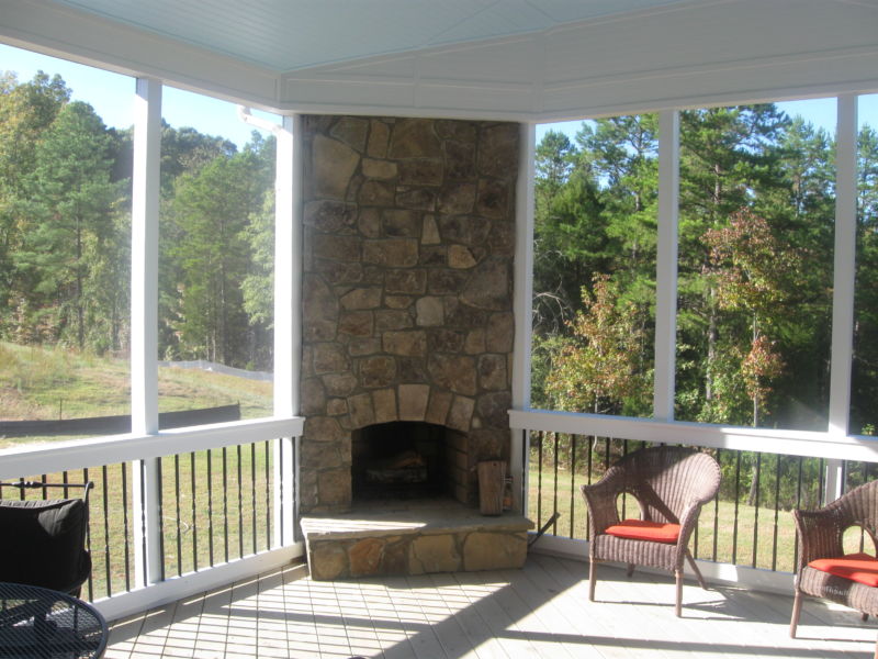 screened-porch-with-fireplace-design-l-44c35456f4791680