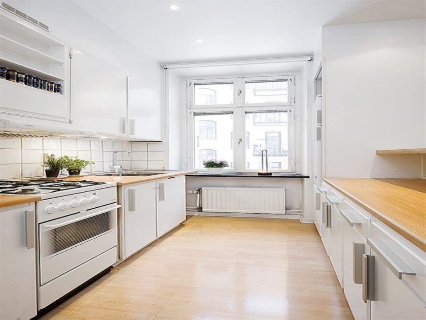 small-apartment-interior-design-kitchen-japanese-small-apartments-interior-design-d9baf3c4bce53147