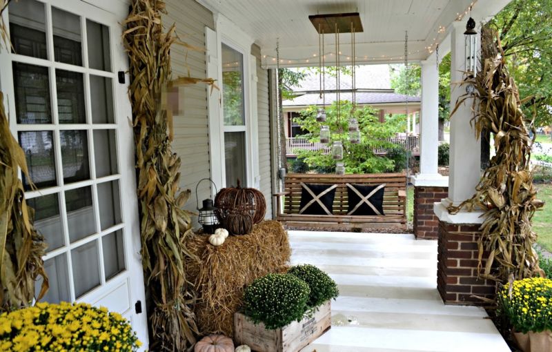 vintage-home-design-ideas-with-front-porch-design-adorned-natural-material