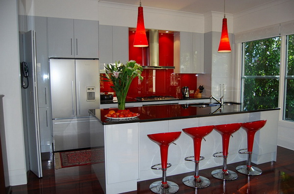 white-black-red-interior_13